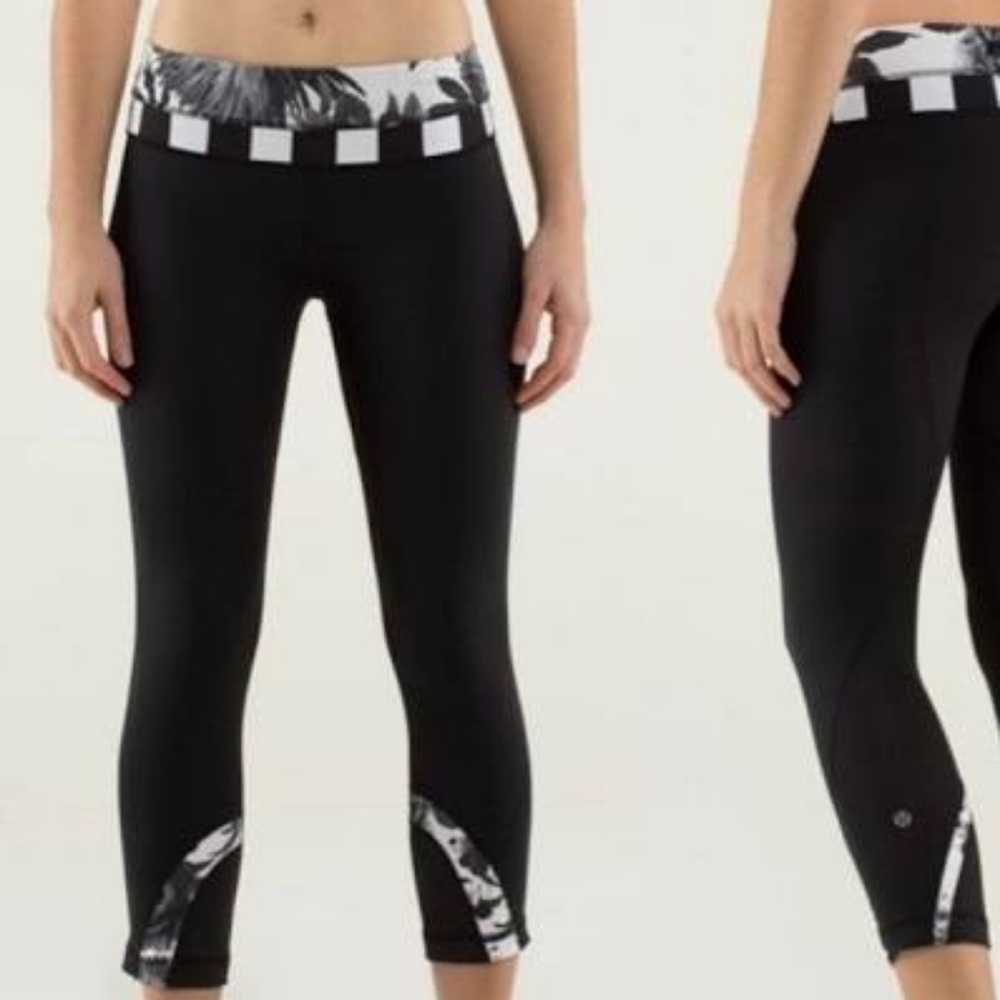 Lululemon Run Inspire Crop in Black/Brisk Bloom